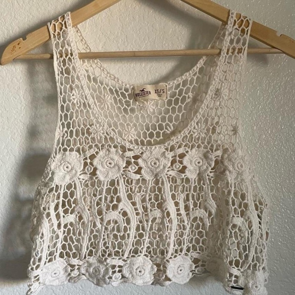 Hollister Women's White Crochet Crop Top